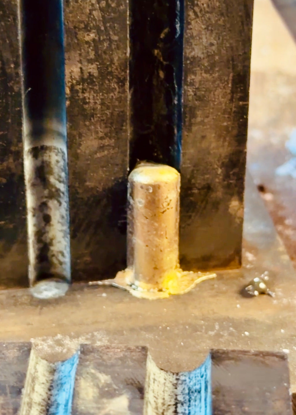 Gold Hammered Band 7mm