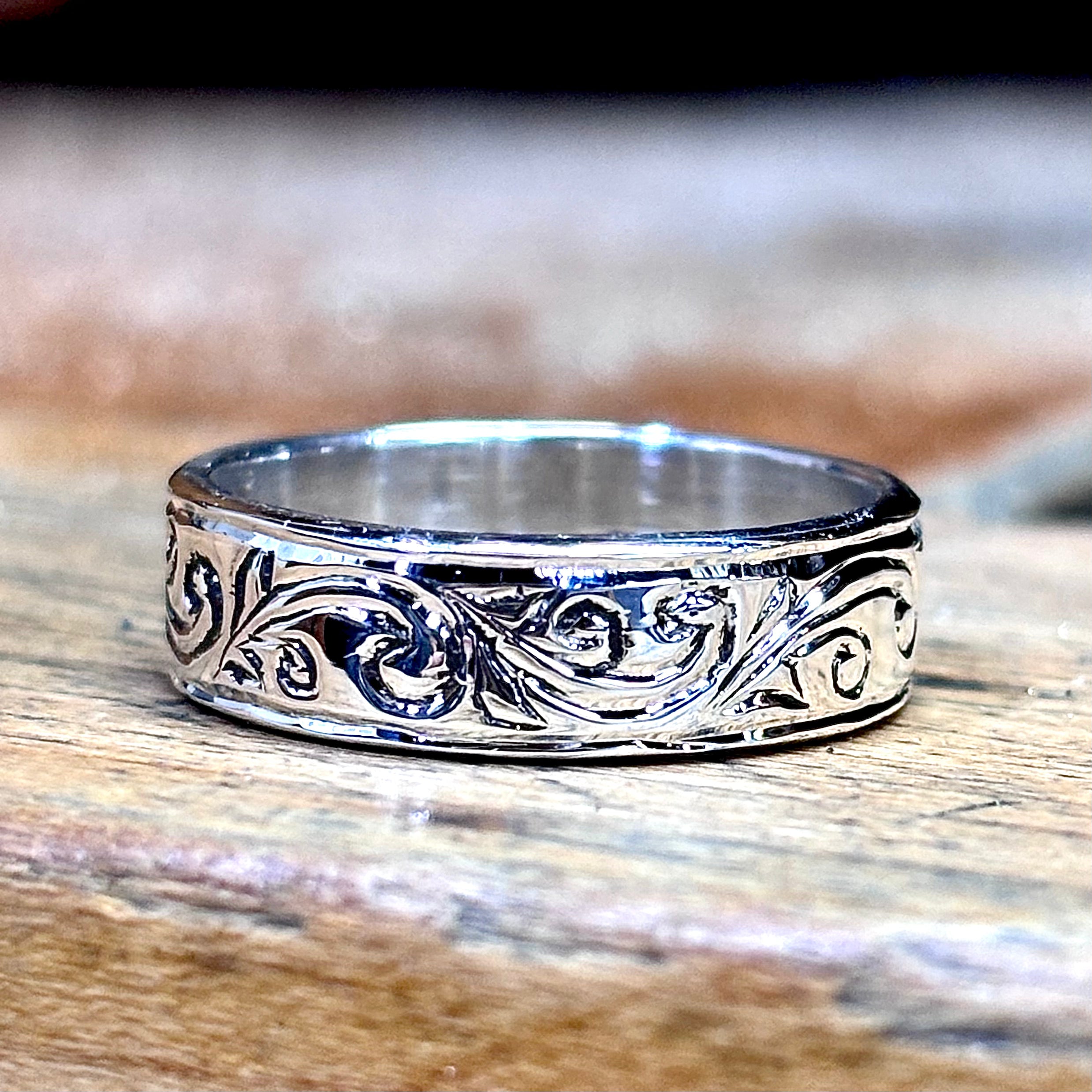 14k Hand-Engraved Band