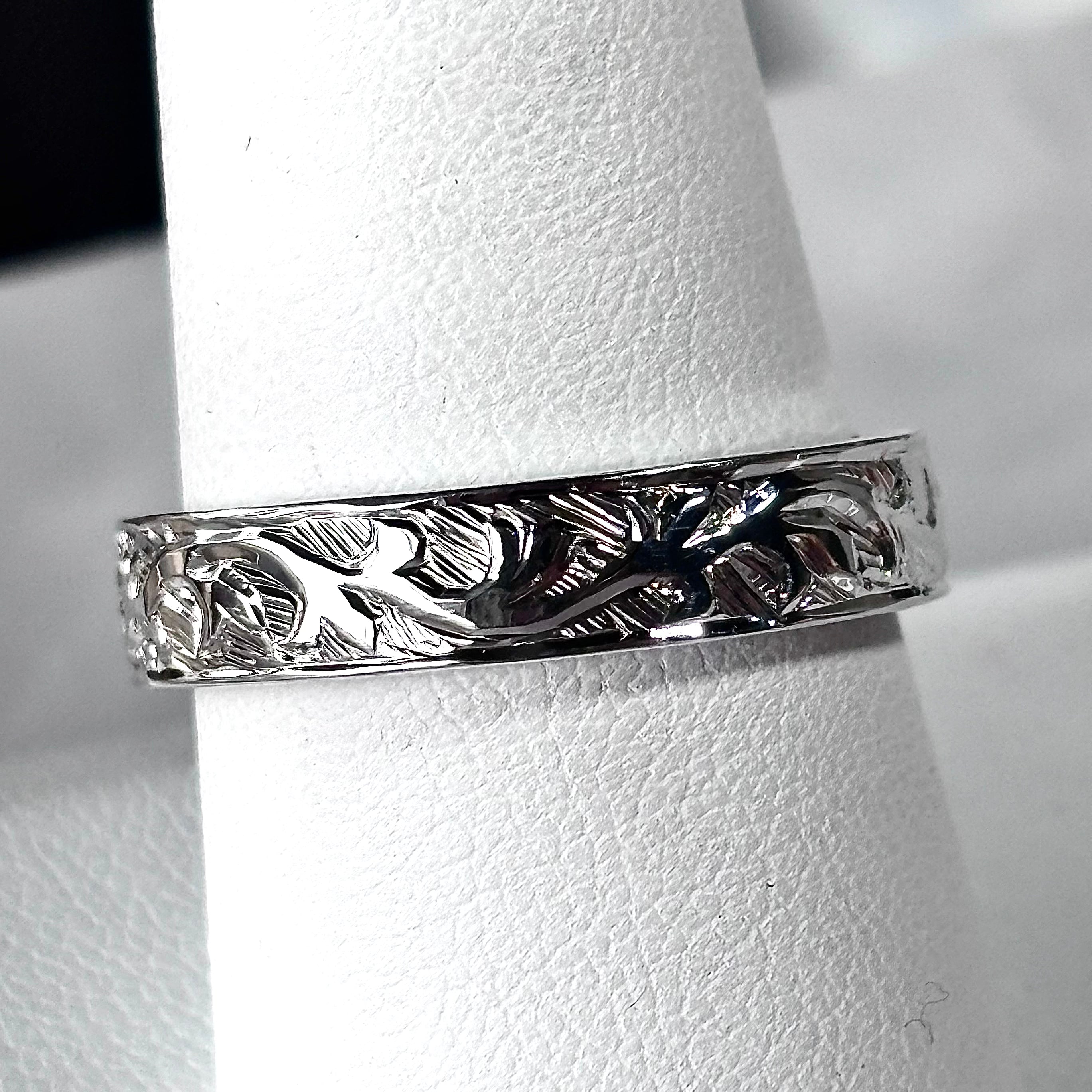 14k Hand-Engraved Band
