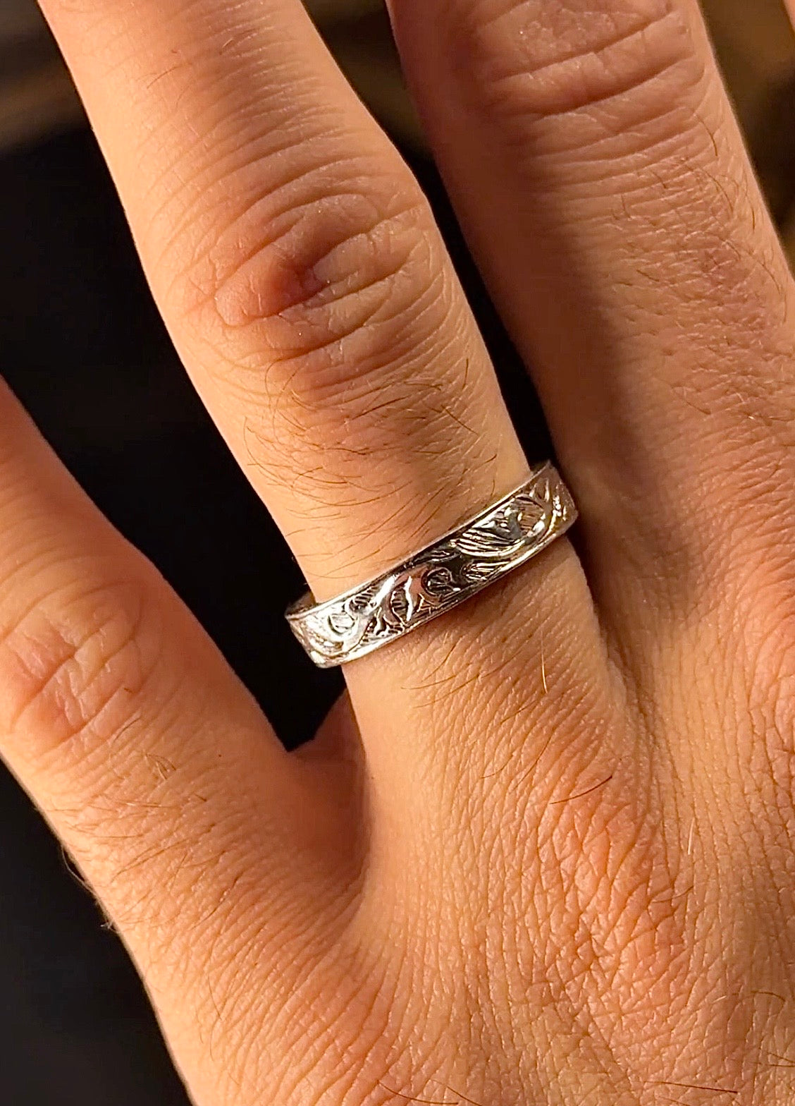 14k Hand-Engraved Band 4mm